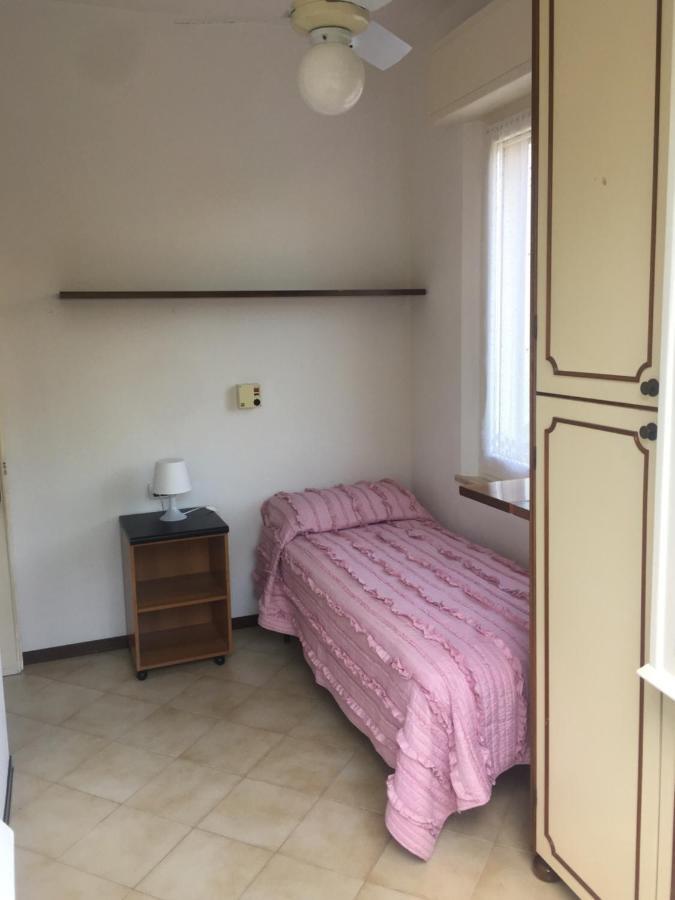 里米尼La Casa Di Clara Ombrellone Con 2 Lettini Al Lido San Giuliano Gratis E Parcheggio Privato Gratis公寓 外观 照片