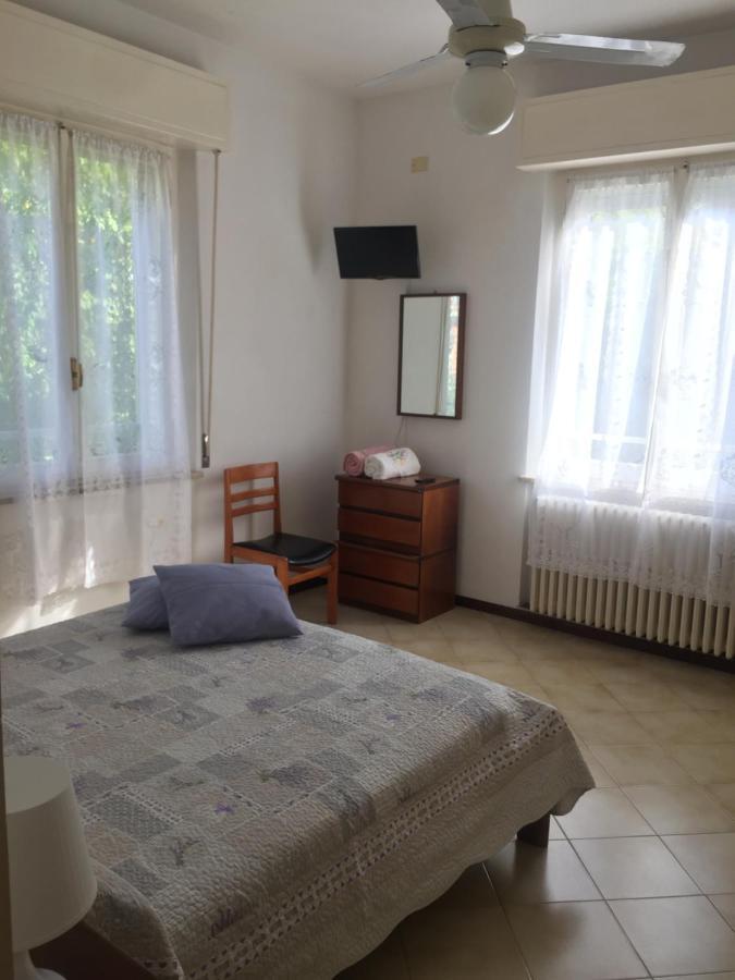 里米尼La Casa Di Clara Ombrellone Con 2 Lettini Al Lido San Giuliano Gratis E Parcheggio Privato Gratis公寓 外观 照片