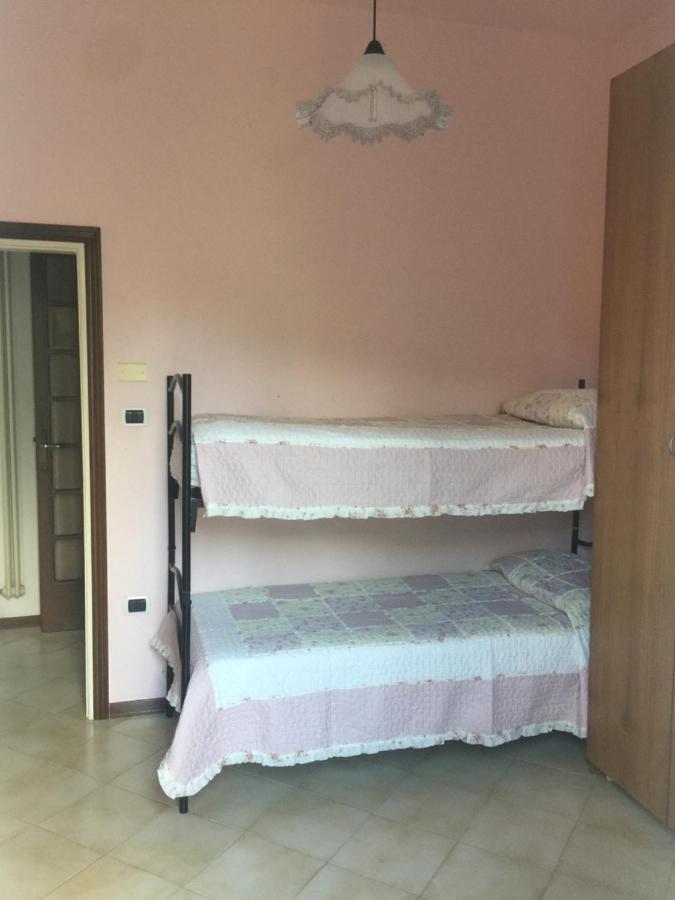 里米尼La Casa Di Clara Ombrellone Con 2 Lettini Al Lido San Giuliano Gratis E Parcheggio Privato Gratis公寓 外观 照片